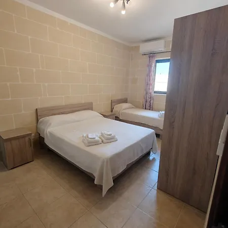 Daire Charming In Xaghra Gozo *